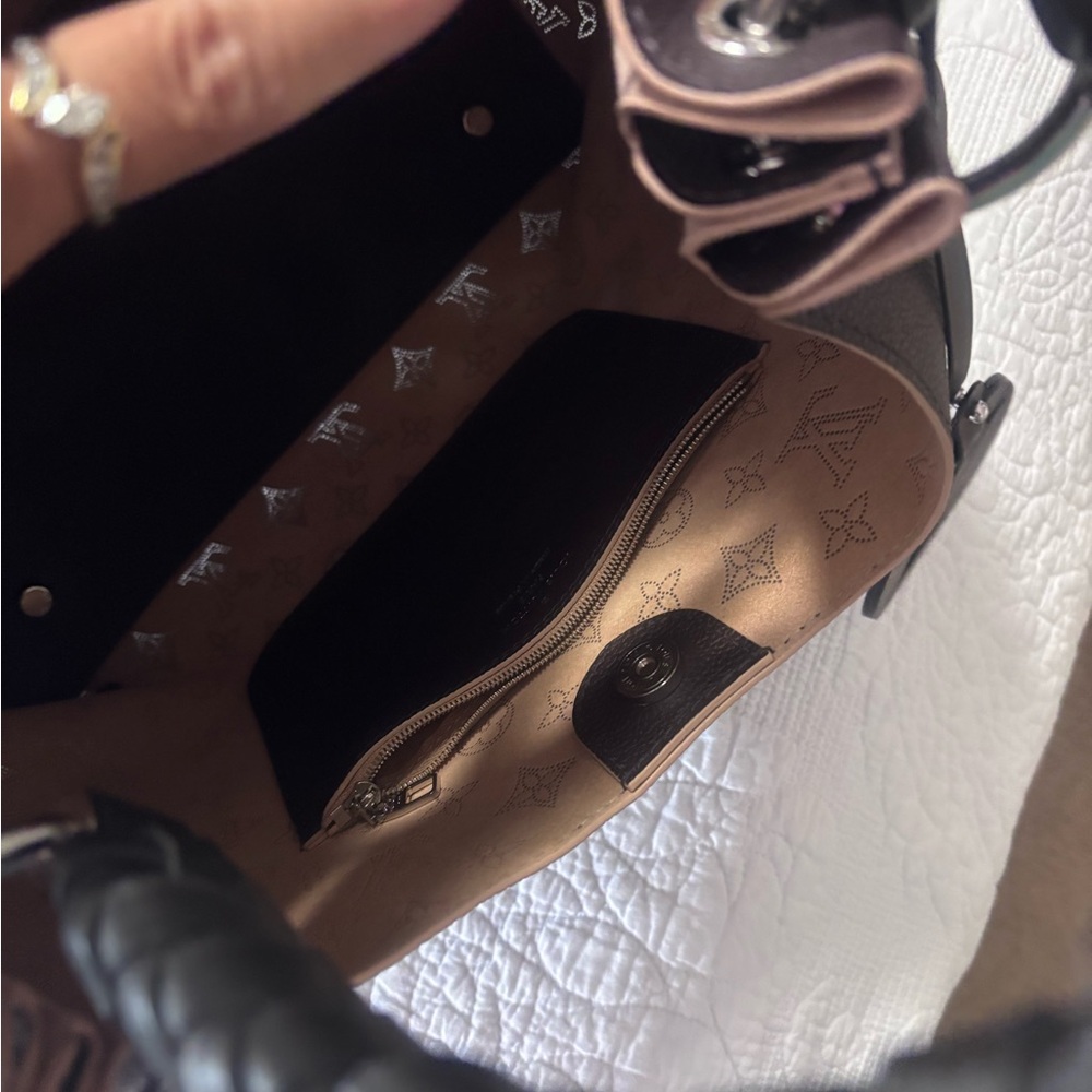 Louis Vuitton Dark Brown Monogram Shoulder Bag - Picture 4 of 16